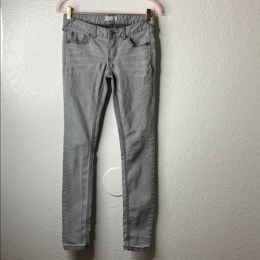 Free people jeans size 27 skinny leg stretch